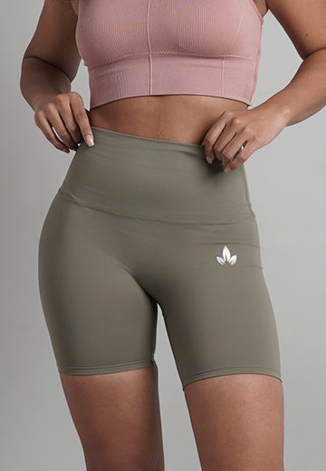 Core Collection: High Rise Training Spin Shorts