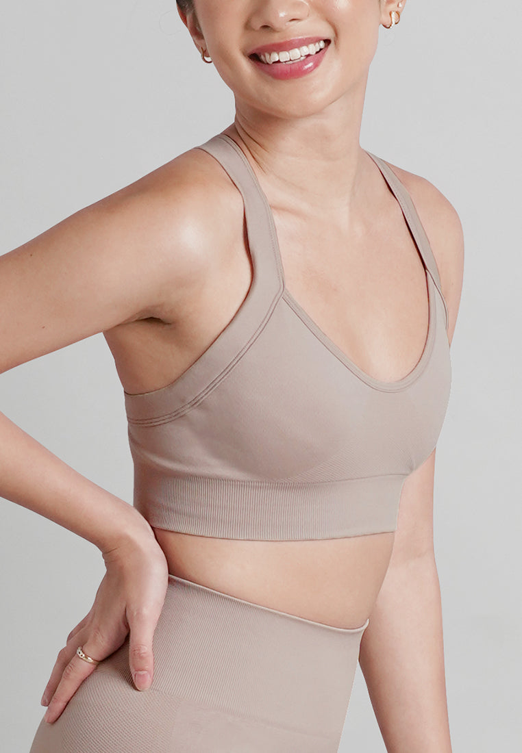 London Collection: Seamless Padded Cross Back Sports Bra