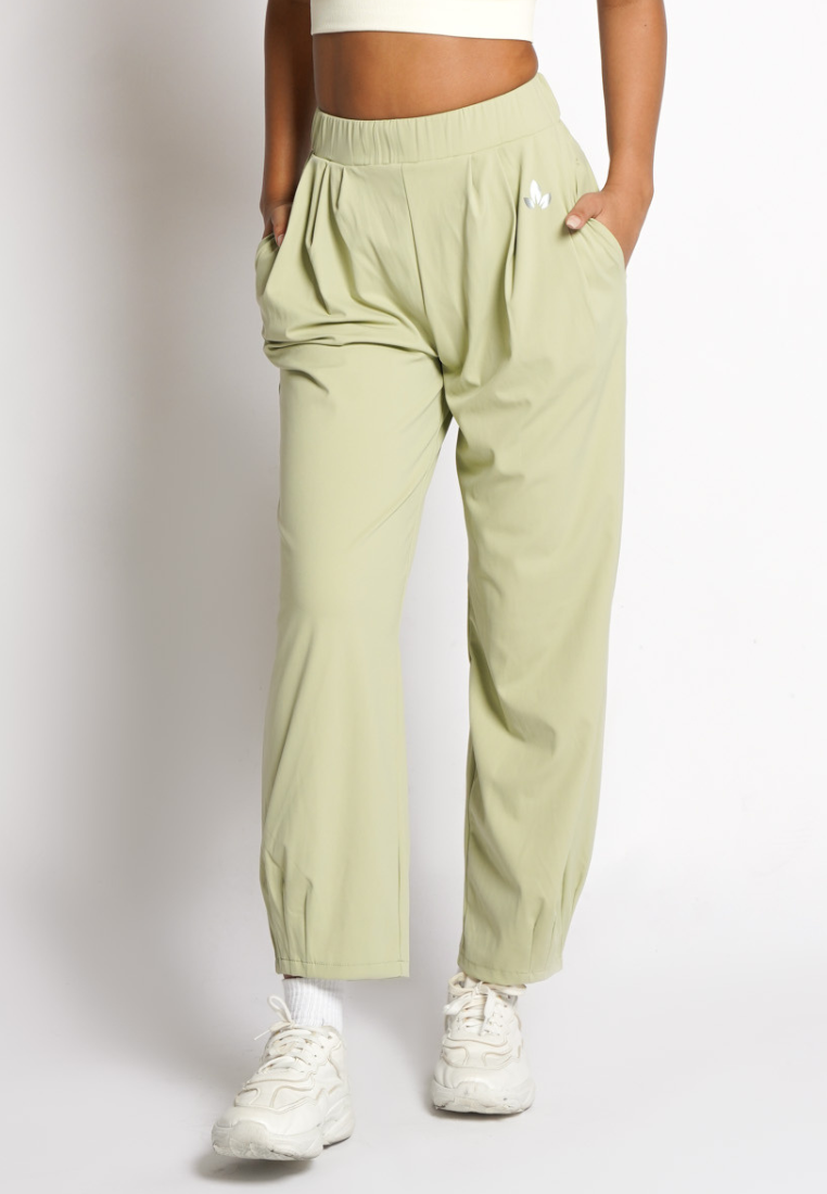 Taniyah Straight Leg Tapered Jogging Pants