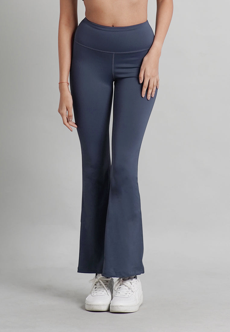 Mid Waist Kaiya Flared Leggings: Petite to Plus Size