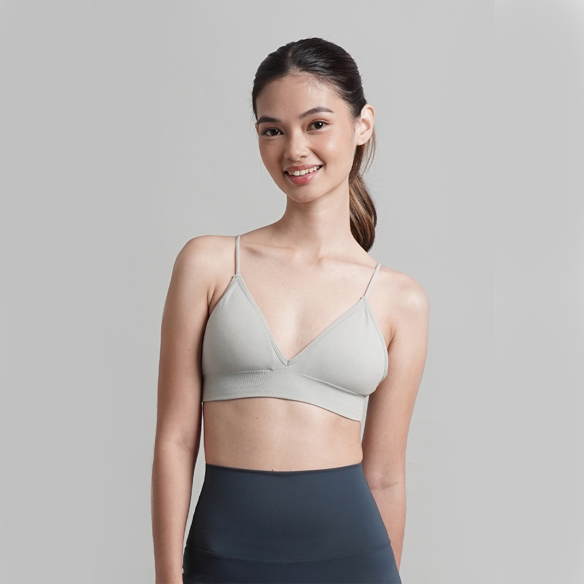 CORE COLLECTION: TALULA SEAMLESS SPORTS BRALETTE - Lotus Active Wear